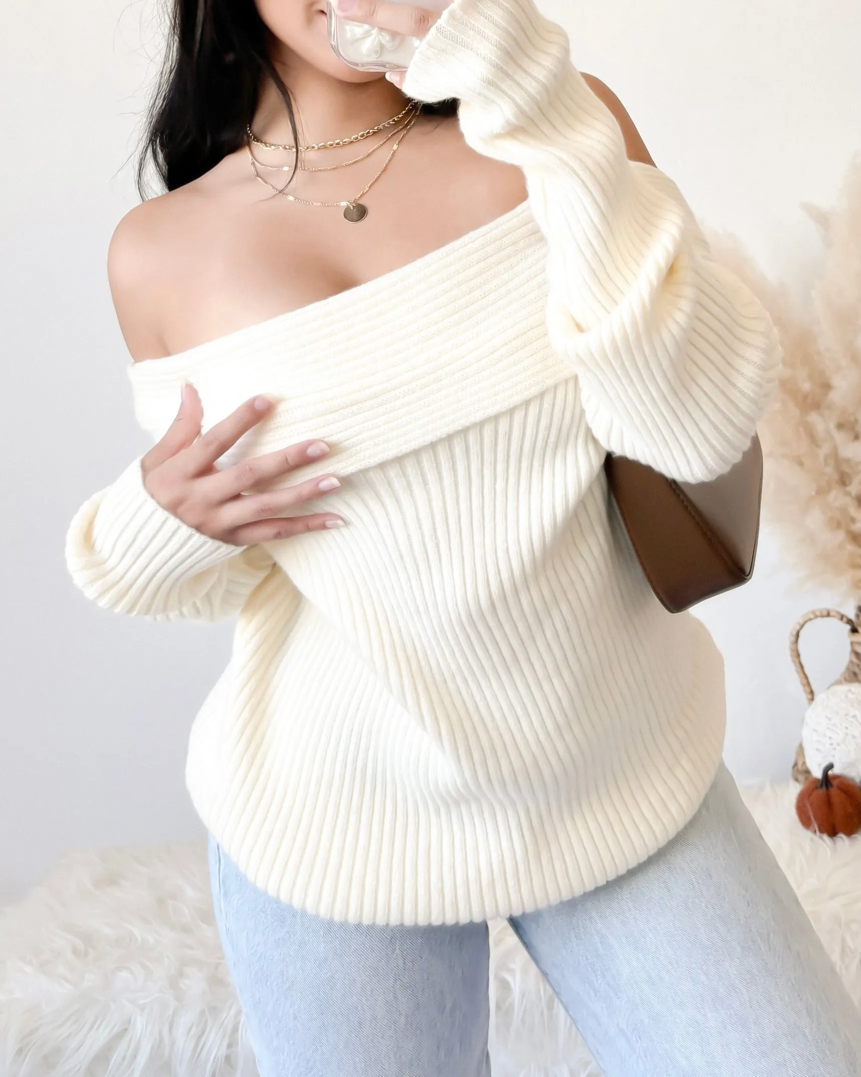 ELENA KNIT OFF SHOULDER TOP