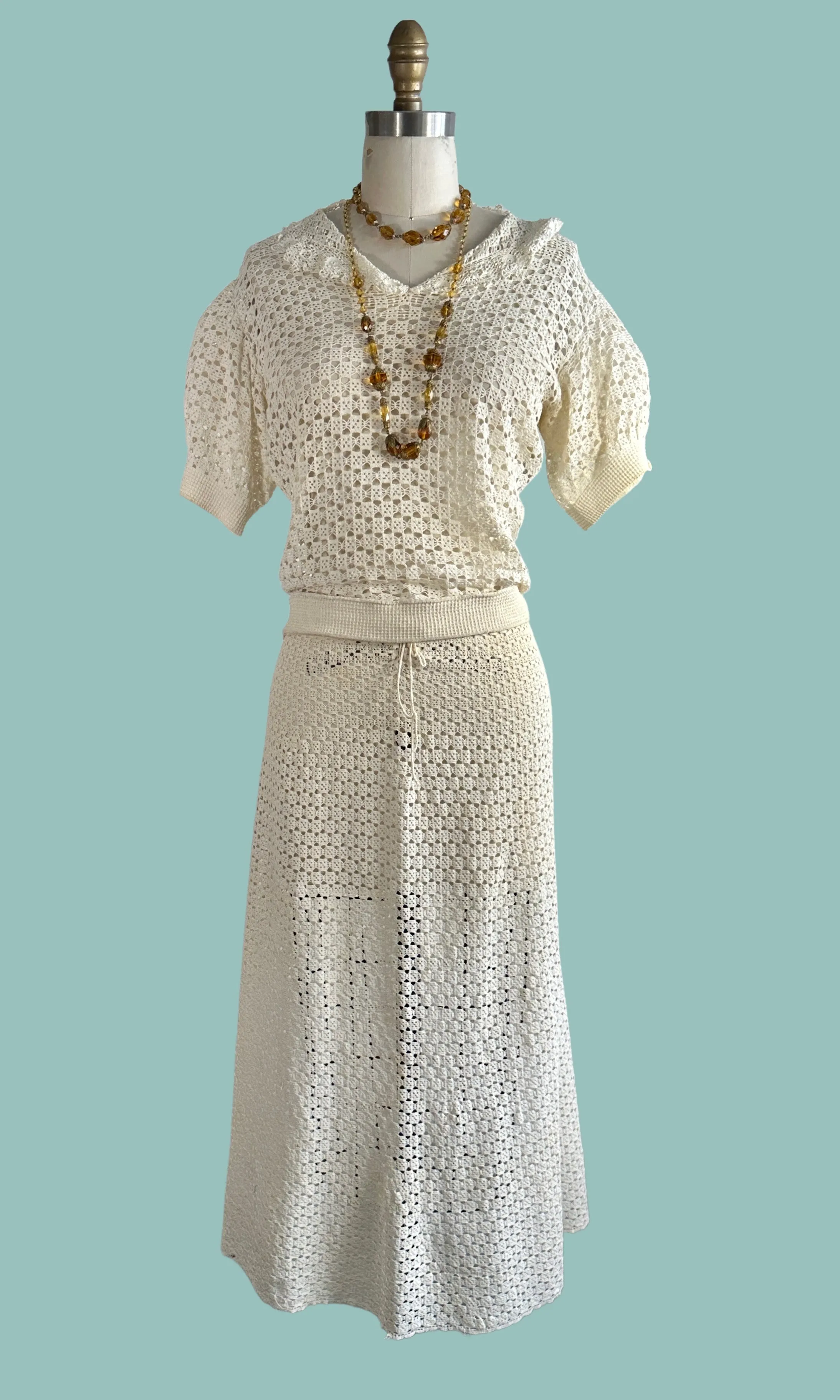 HOOKED ON CROCHET 30s Sweater Blouse and Skirt Set • Medium