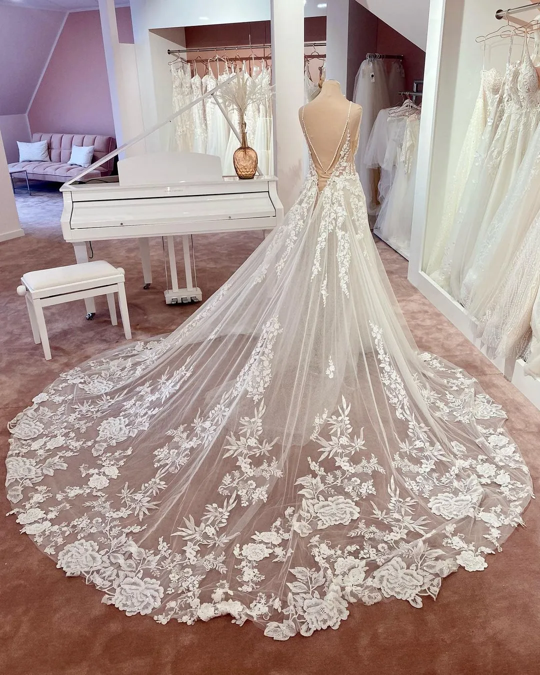 Long A-Line V-Neck Sleeveless Floral Lace Wedding Dress with Tulle and Boho Style