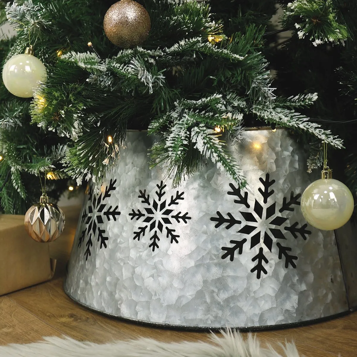 Metal Tin Silver Christmas Tree Skirt Light Up Snowflake